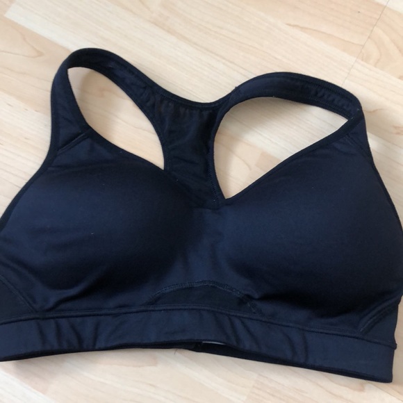 Old Navy Sports Bra - Picture 4 of 13
